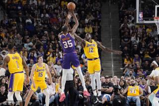 场展现出关 场展现出关