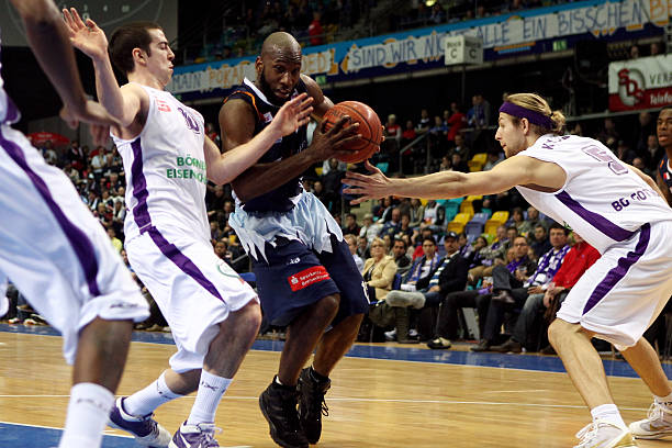 场上散发属 场上散发属