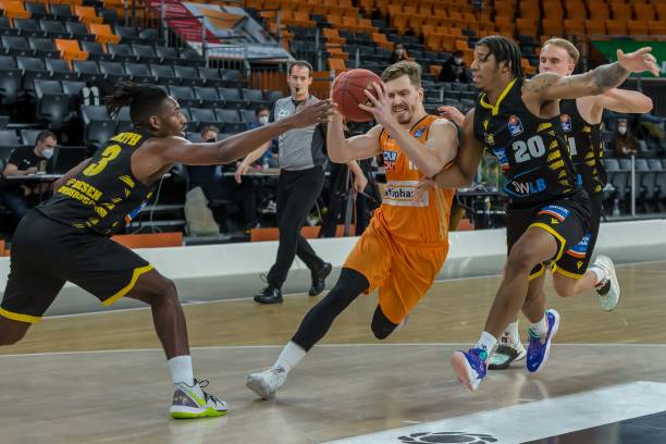 科技行业中 科技行业中